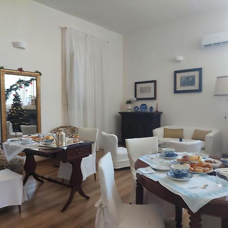 B&B Palazzo Merello กาญารี ภายนอก รูปภาพ