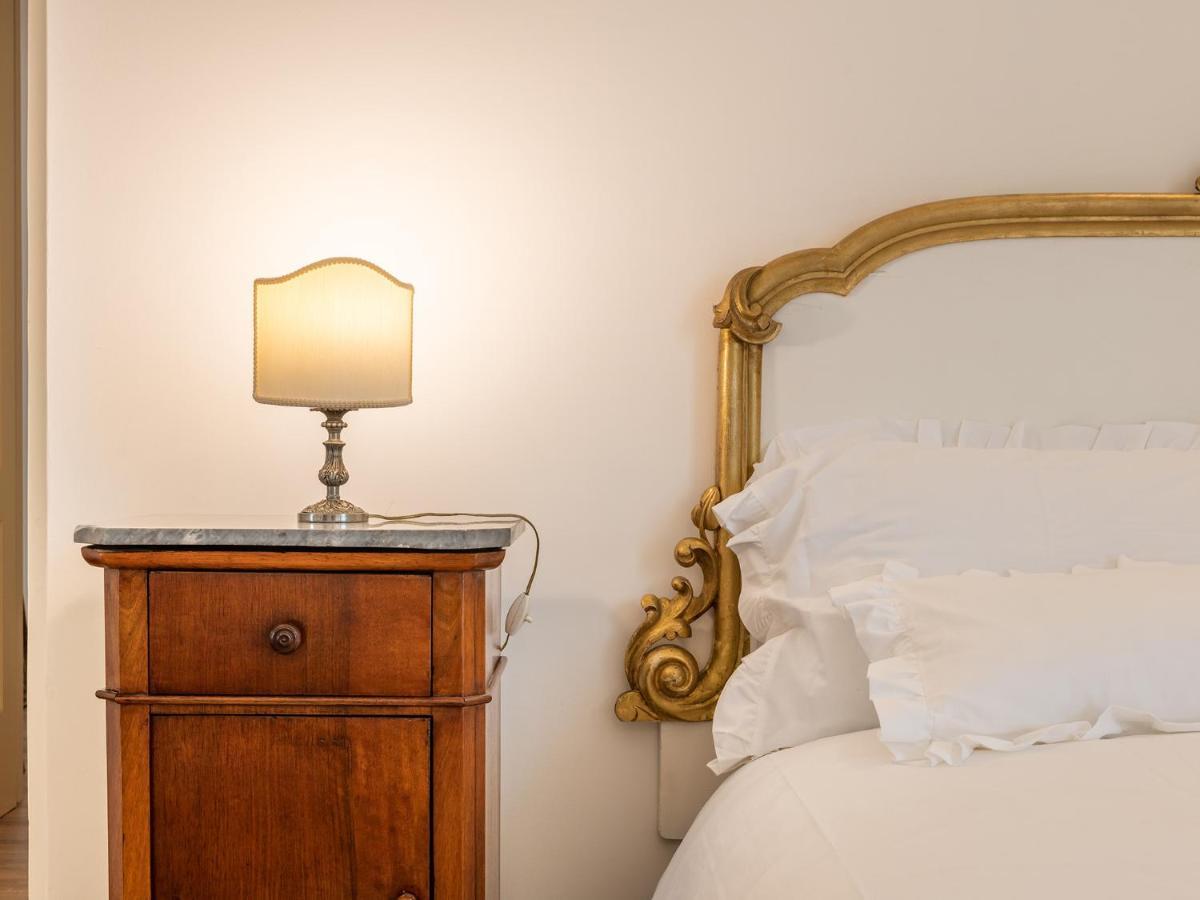 B&B Palazzo Merello กาญารี ภายนอก รูปภาพ