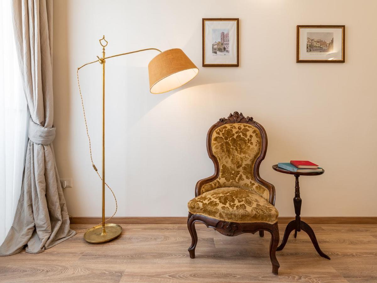 B&B Palazzo Merello กาญารี ภายนอก รูปภาพ
