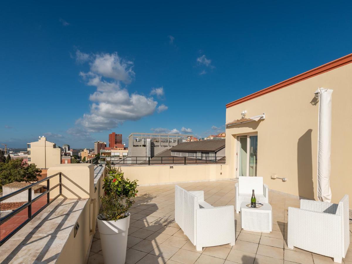B&B Palazzo Merello กาญารี ภายนอก รูปภาพ