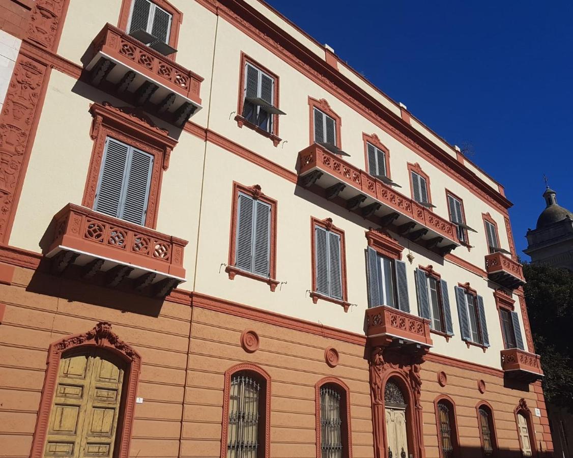 B&B Palazzo Merello กาญารี ภายนอก รูปภาพ